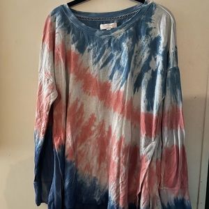 Tie-dye long sleeve t shirt.